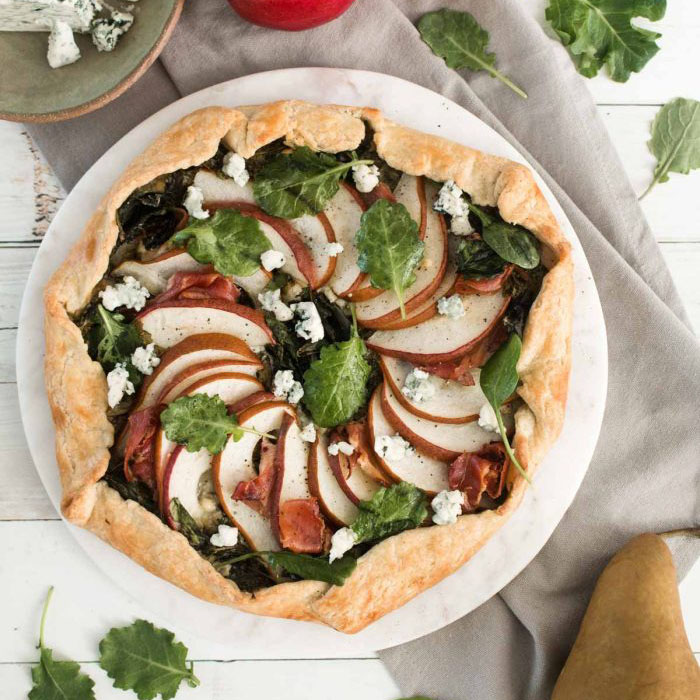 roasted pear and prosciutto galette